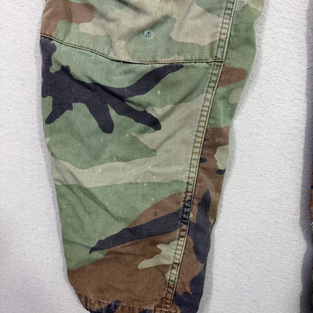 Vintage Camo Cargo Pants Small Adjustable Army Military Woodland Distressed 90s - Picture 3 of 16